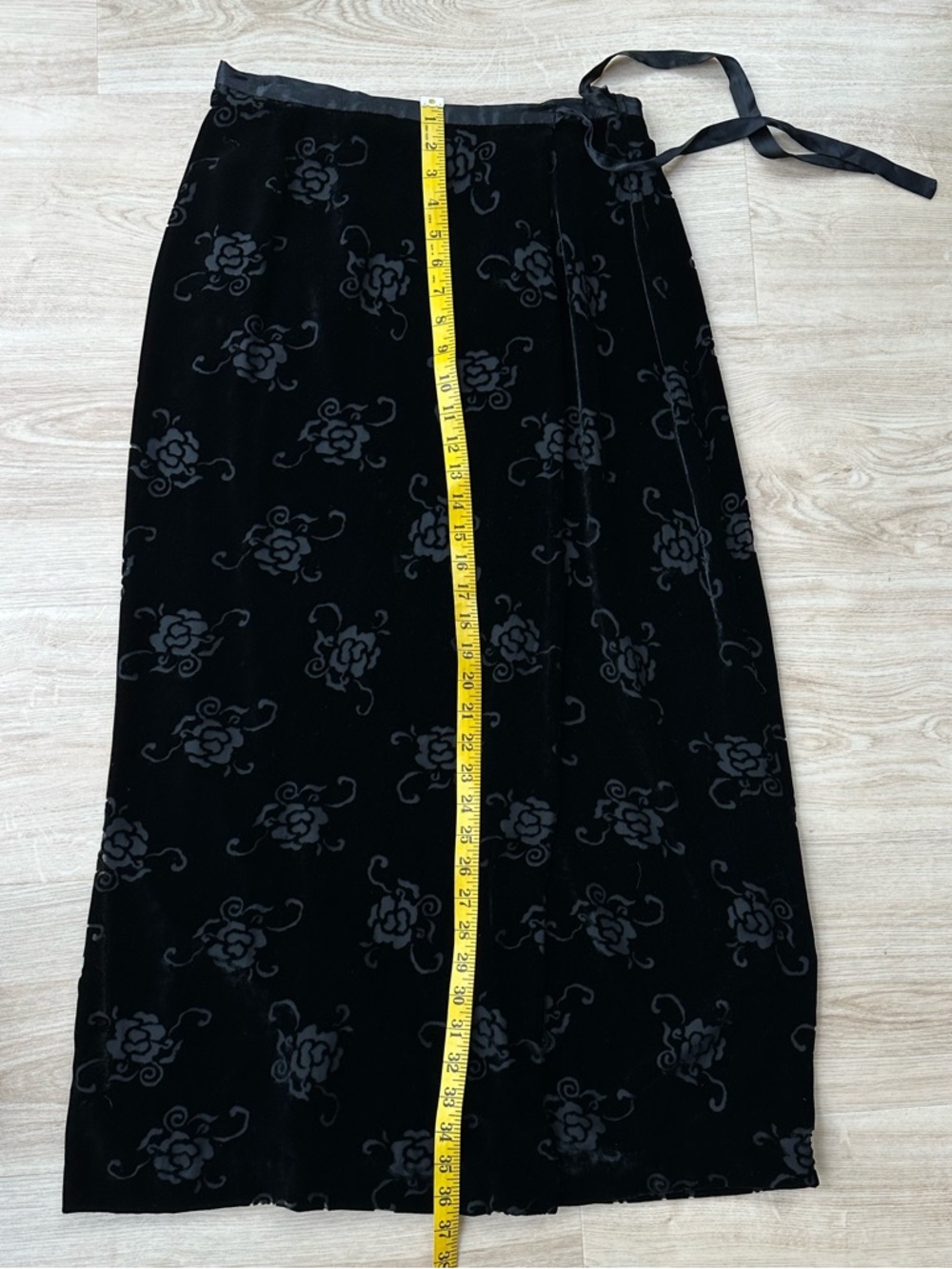 Gap Velvet Burnout Floral Maxi Wrap Skirt 90s Y2K BohoLuxe Whimsigoth Witchy ~ 8 - Picture 12 of 15